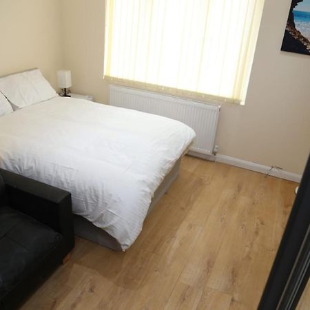 Erith A A Guest Rooms Thamesmead المظهر الخارجي الصورة