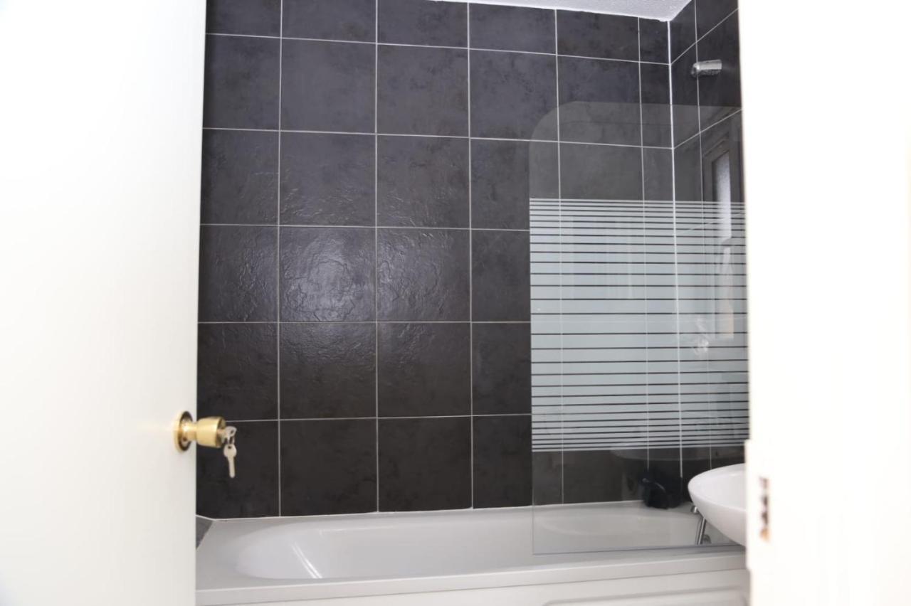 Erith A A Guest Rooms Thamesmead المظهر الخارجي الصورة
