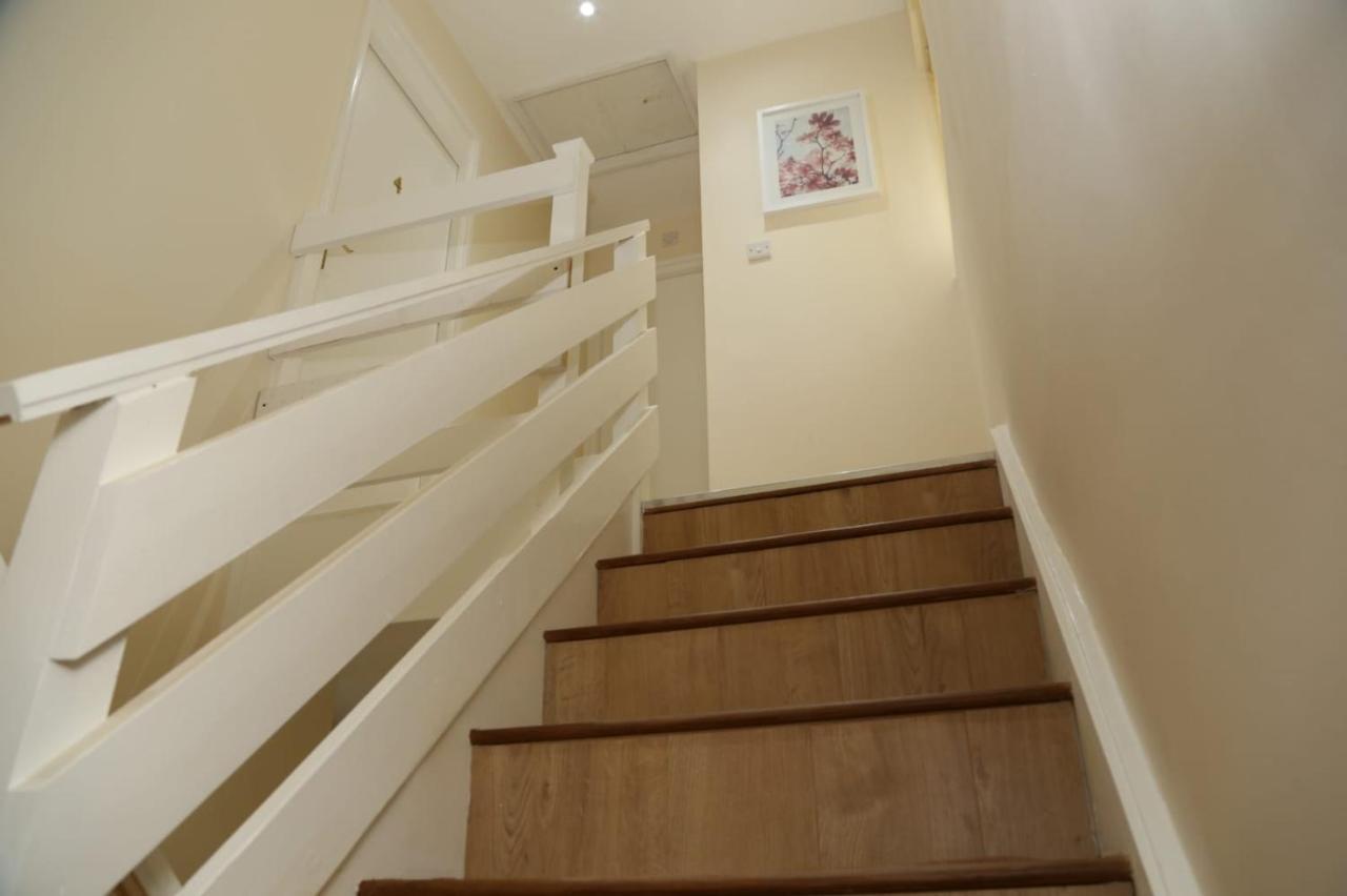 Erith A A Guest Rooms Thamesmead المظهر الخارجي الصورة