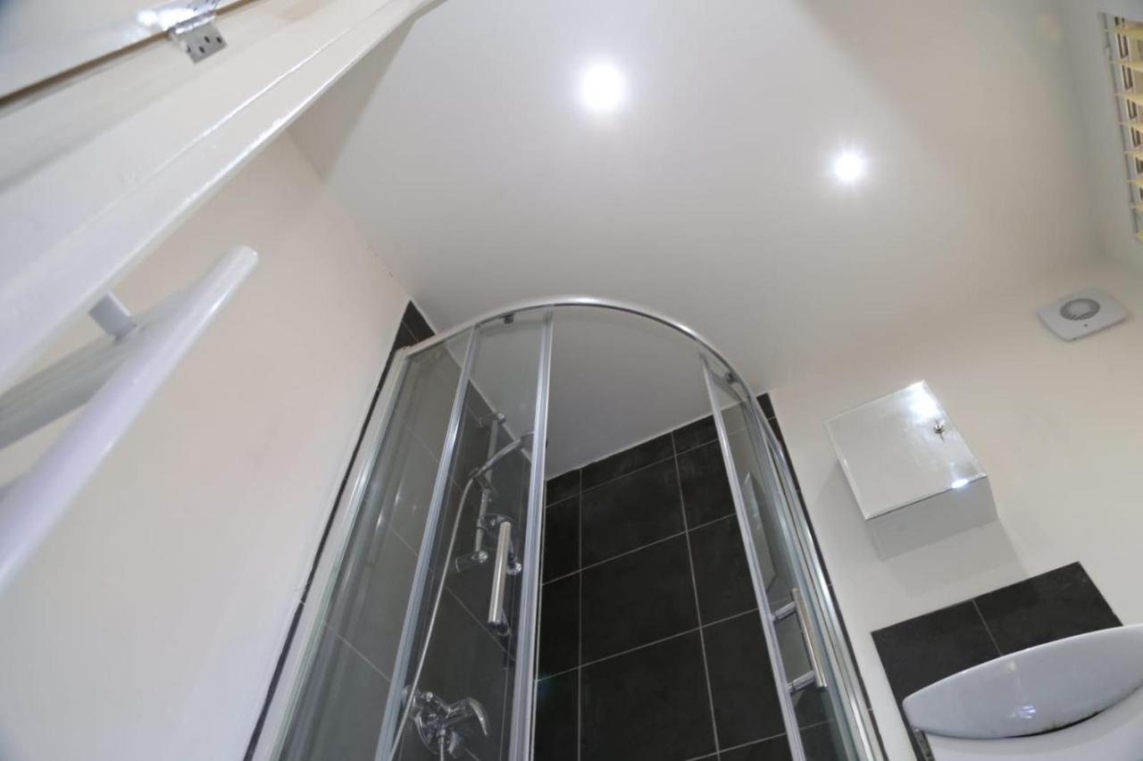 Erith A A Guest Rooms Thamesmead المظهر الخارجي الصورة
